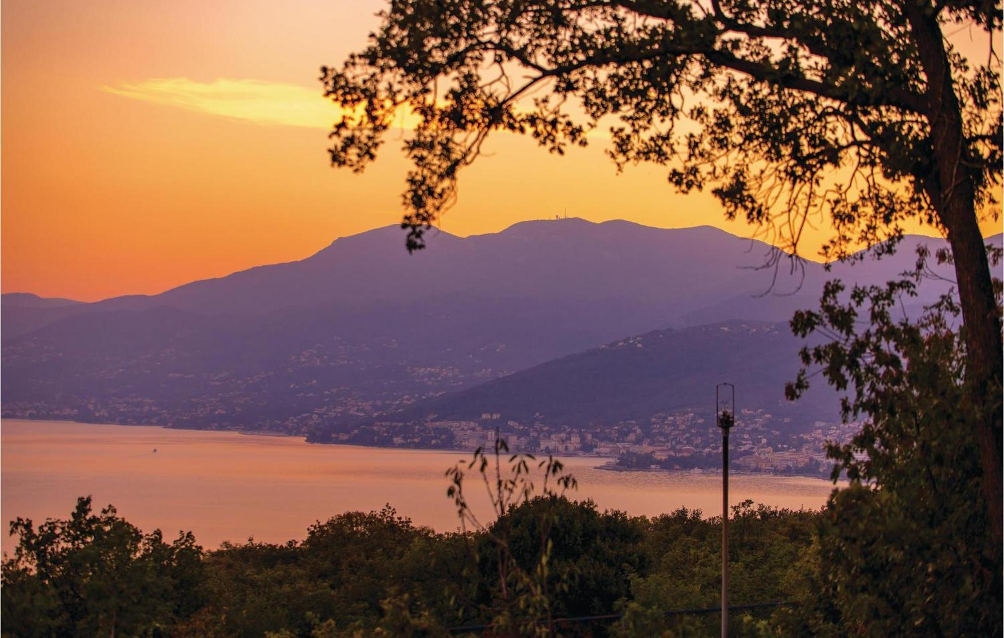 Lovely Apartment In Rijeka With Wifi Bagian luar foto